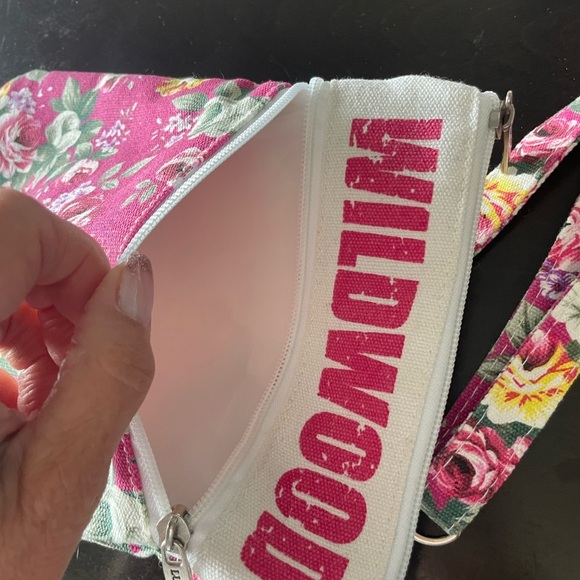 Wildwood NJ Floral Crossbody Bag - Pink - Picture 6 of 9